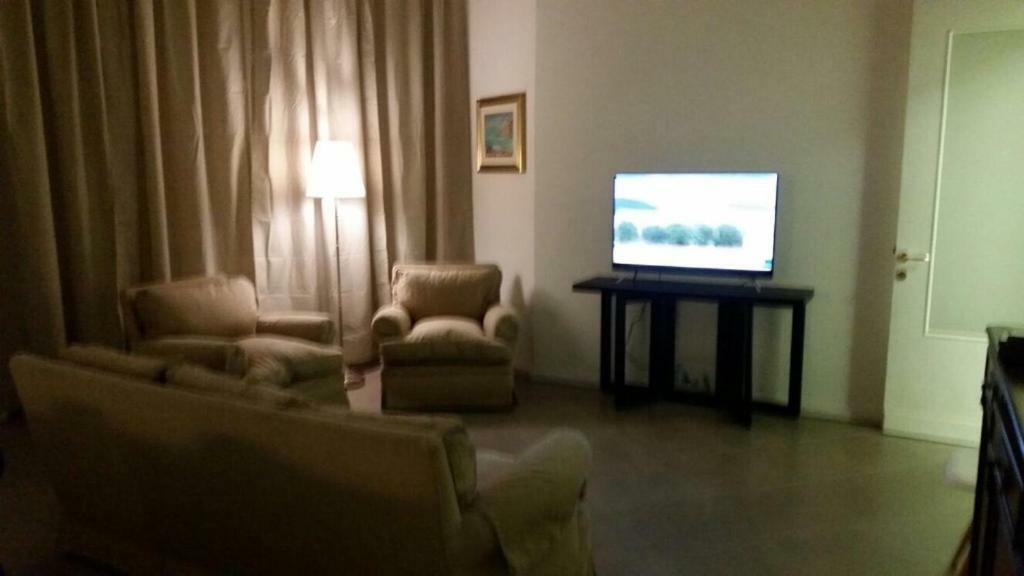 B&B Piazza Dante Nuoro 努奥罗 外观 照片